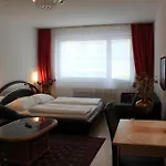 Hotel Pension Adam Apartment